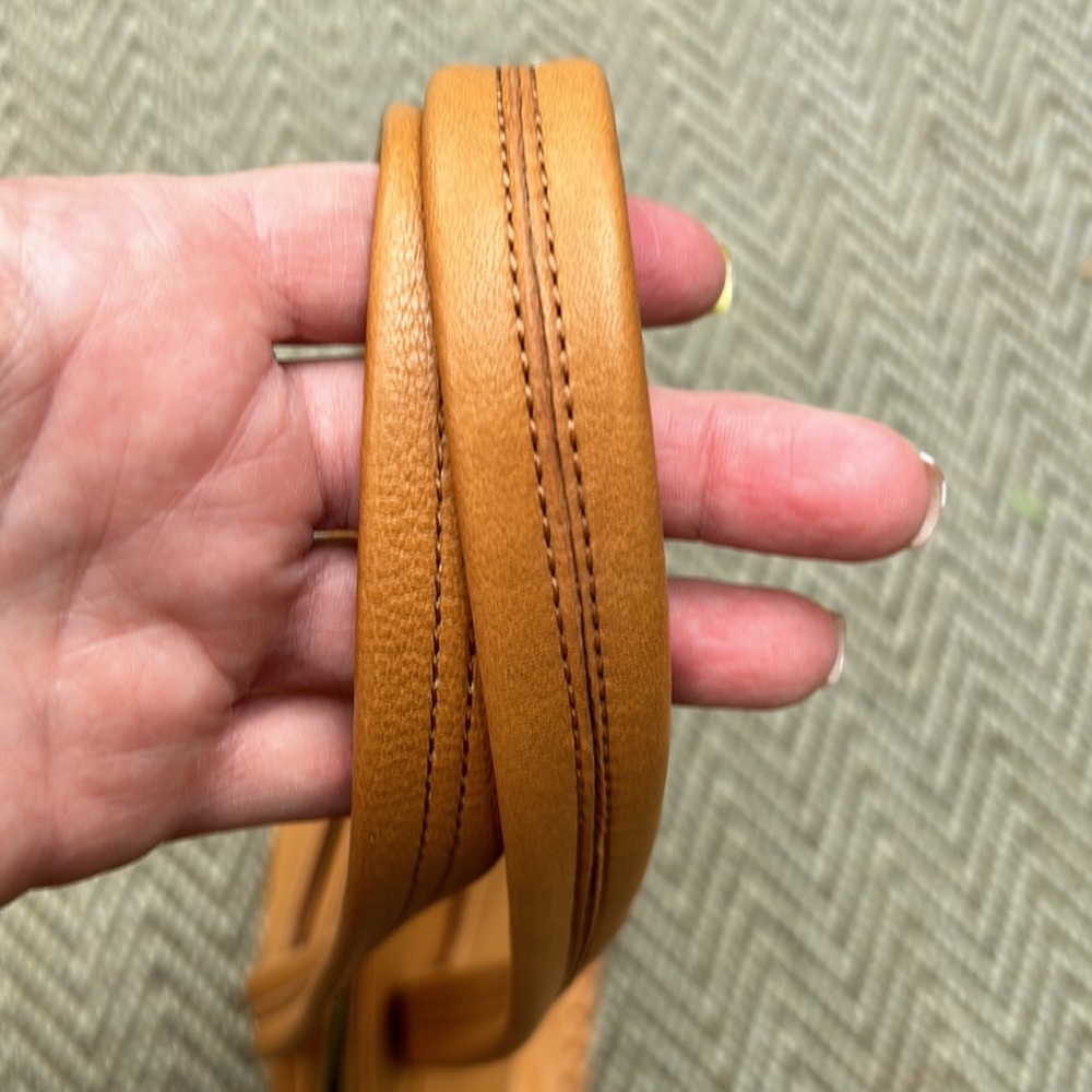 HOBO Tan Leather Shoulder Bag with Whipstitch Trim - Picture 9 of 9